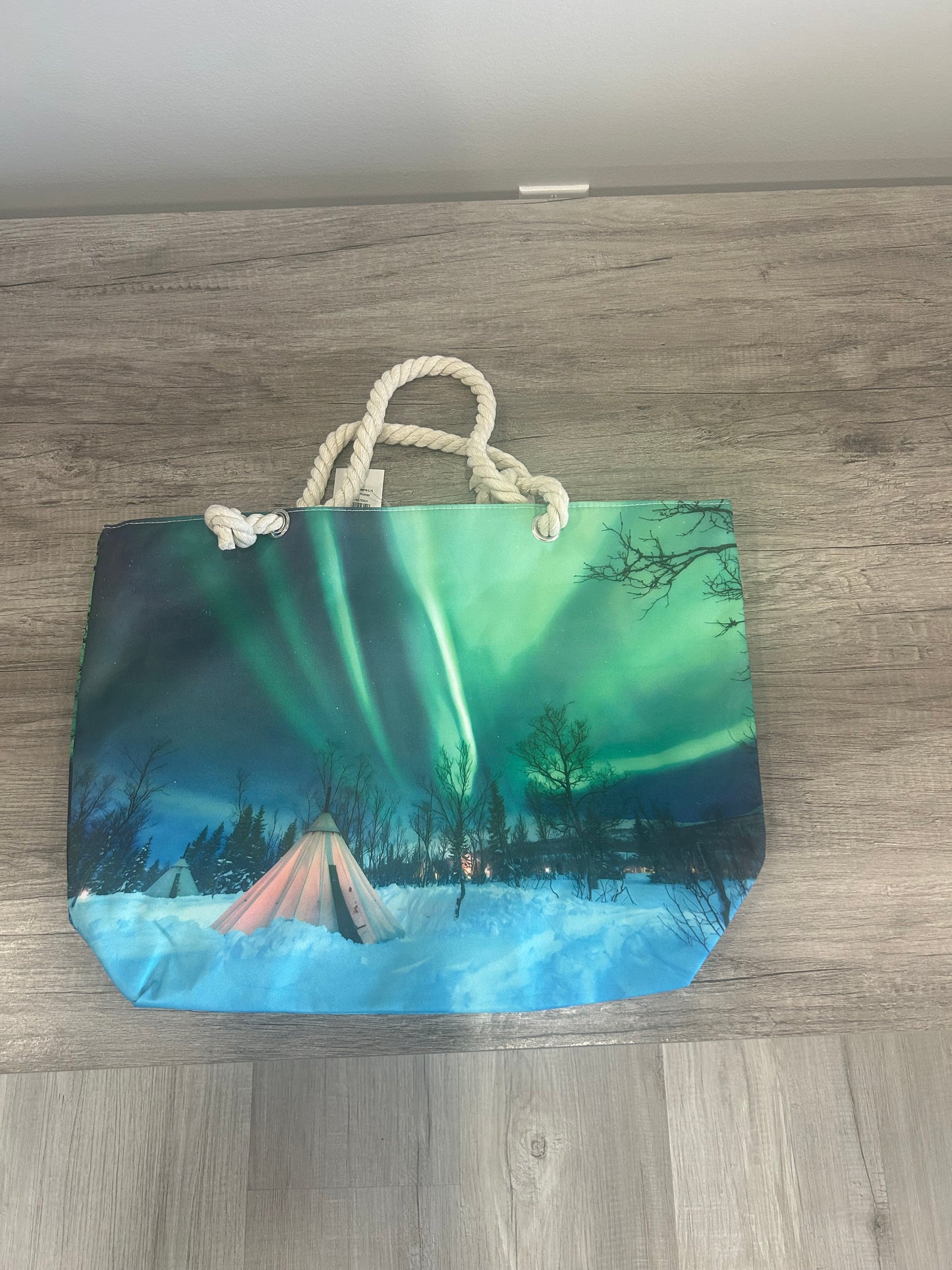 Tote bag